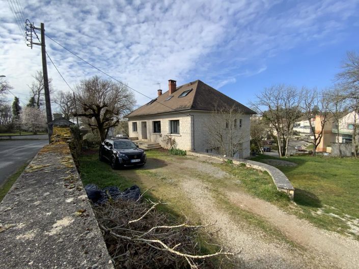 Image No.3-5 Bed House for sale