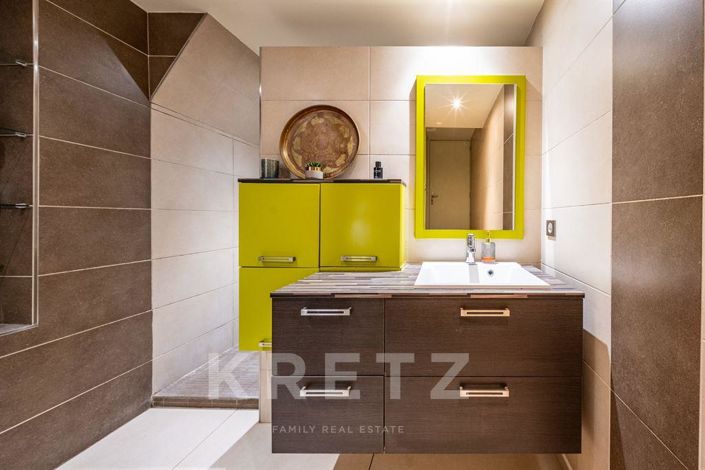 Image No.8-4 Bed Apartment for sale