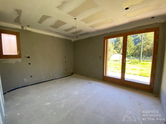 Image No.21-3 Bed House for sale