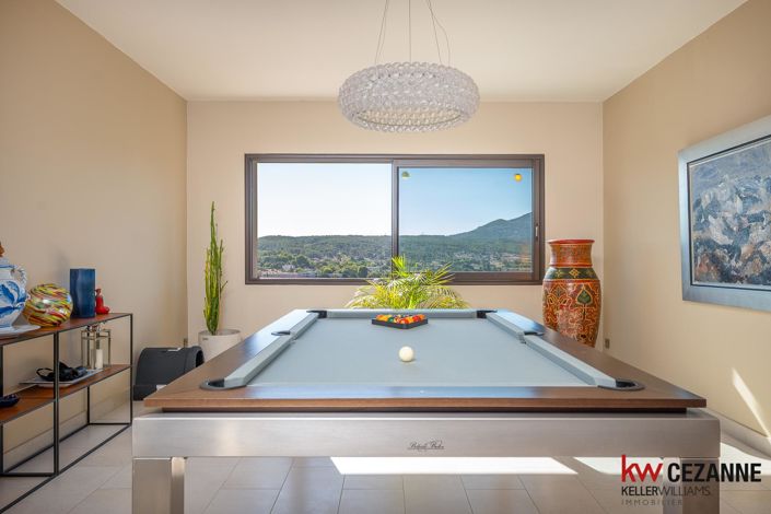 Image No.15-4 Bed House for sale