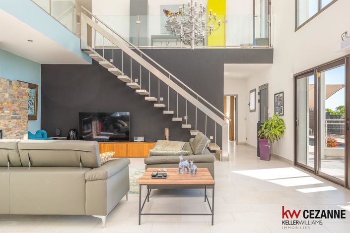 Image No.17-4 Bed House for sale