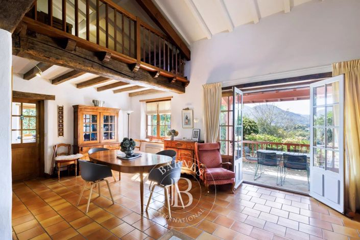 Image No.5-House for sale