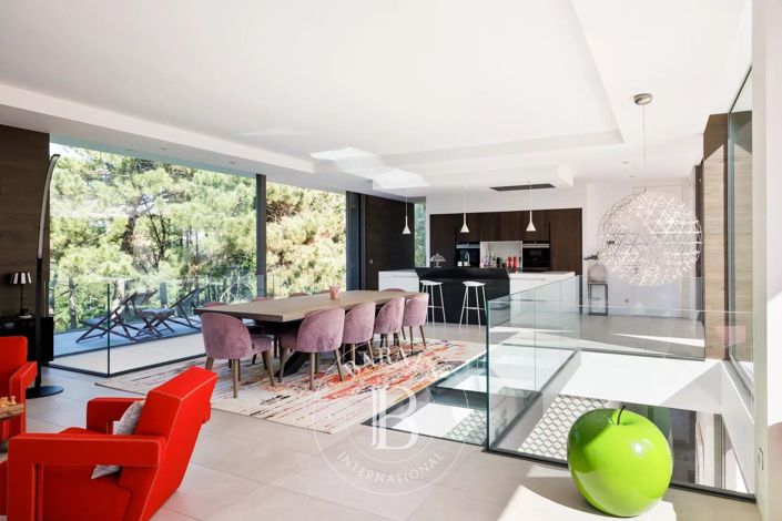 Image No.14-House for sale