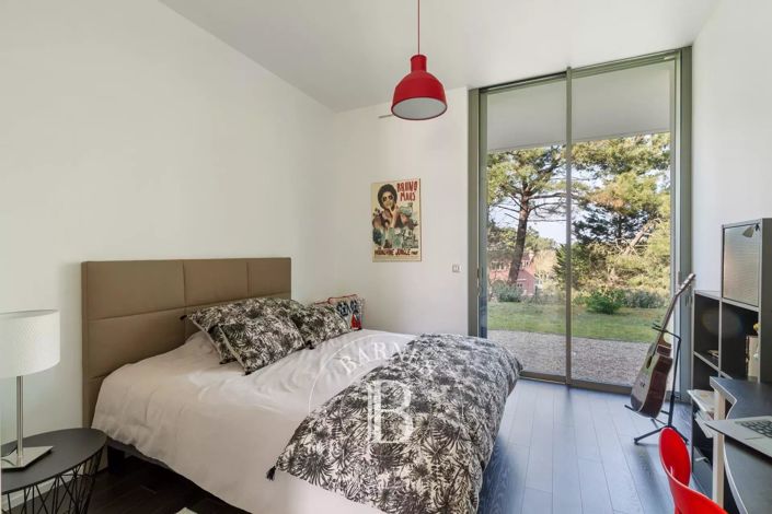 Image No.27-House for sale