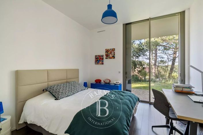 Image No.30-House for sale