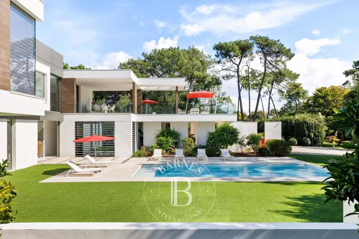 Image No.8-House for sale