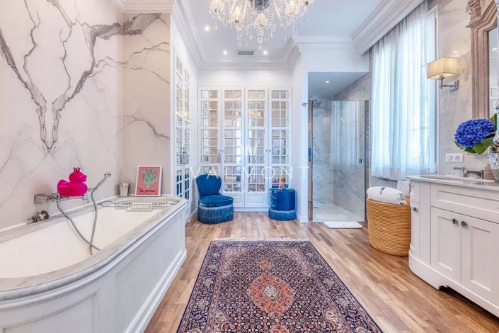 Image No.10-6 Bed House for sale