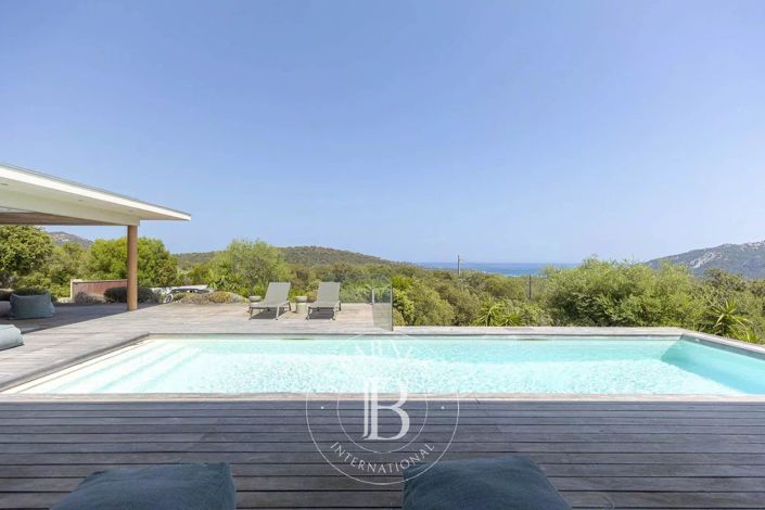 Image No.3-4 Bed House for sale