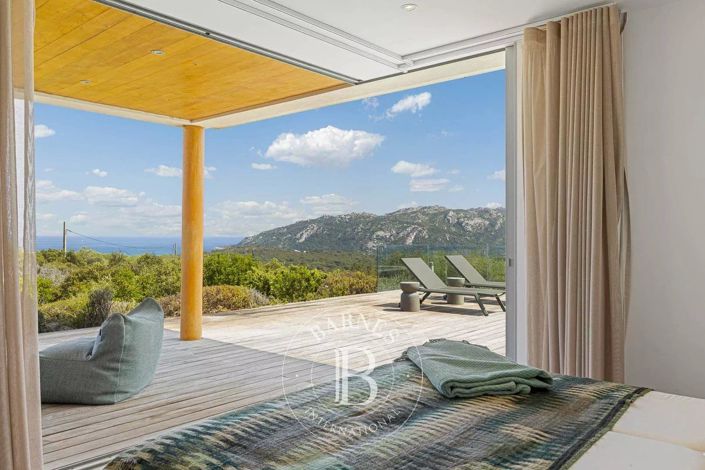 Image No.8-4 Bed House for sale