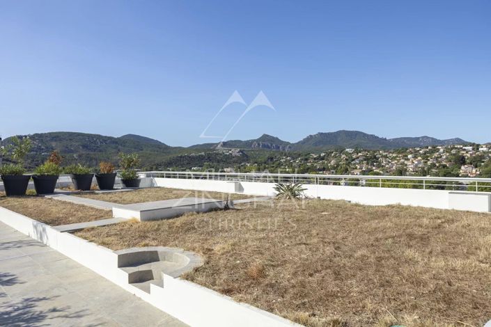 Image No.9-4 Bed Apartment for sale