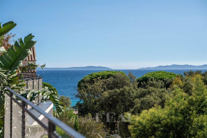 Image No.1-4 Bed Apartment for sale