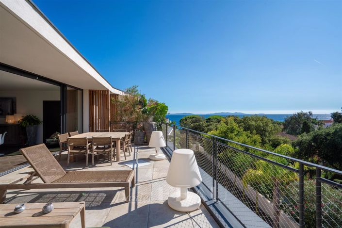 Image No.2-4 Bed Apartment for sale