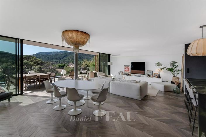 Image No.6-4 Bed Apartment for sale