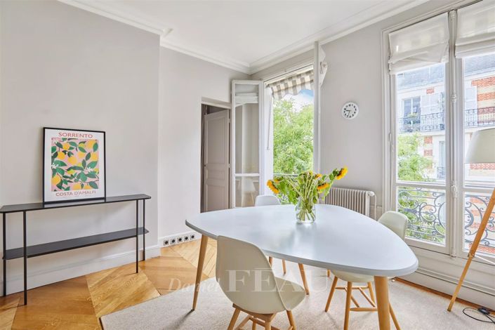 Image No.12-2 Bed Apartment for sale