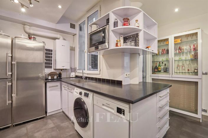 Image No.13-3 Bed Apartment for sale