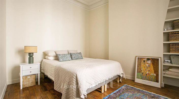 Image No.10-5 Bed Apartment for sale