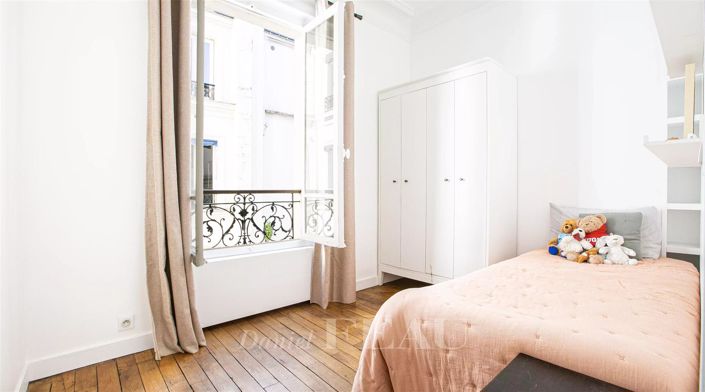 Image No.13-5 Bed Apartment for sale