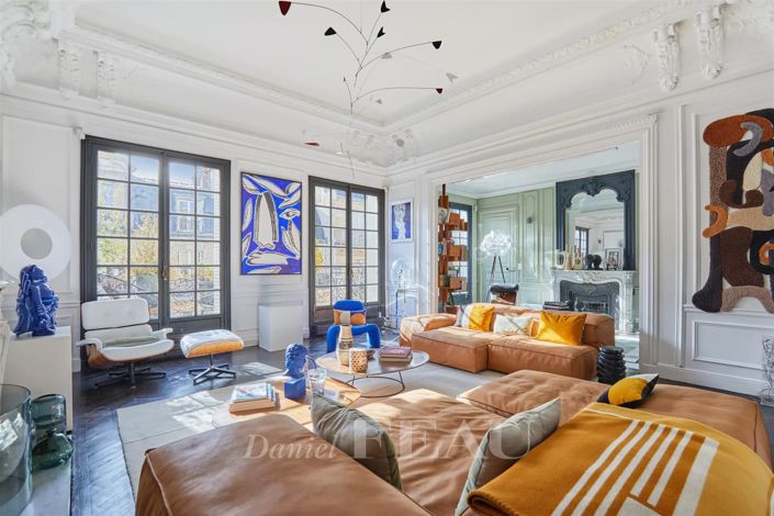 Image No.1-4 Bed Apartment for sale