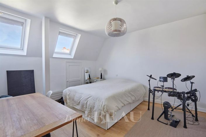 Image No.32-4 Bed Apartment for sale