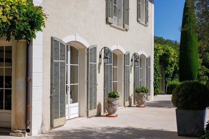 Image No.19-8 Bed House for sale