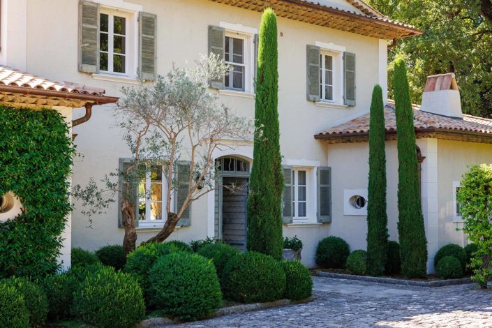 Image No.3-8 Bed House for sale