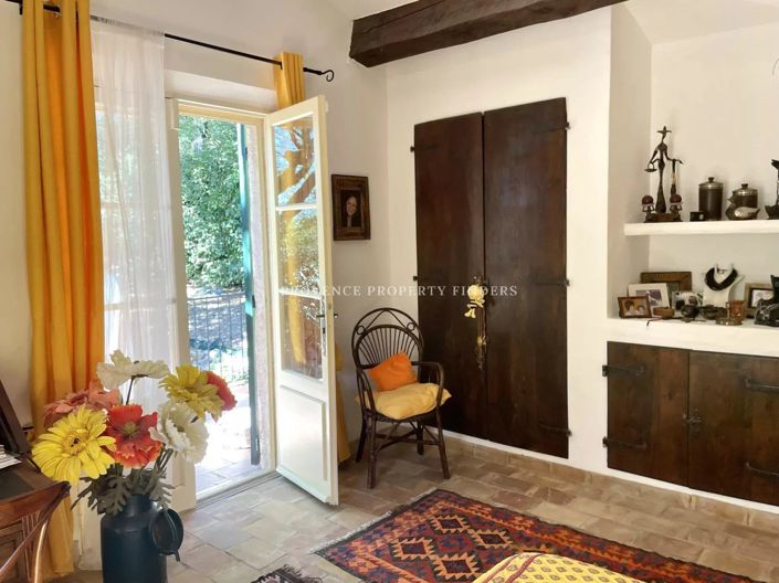 Image No.5-4 Bed House for sale