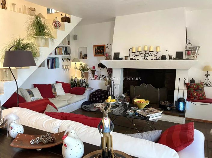 Image No.7-4 Bed House for sale