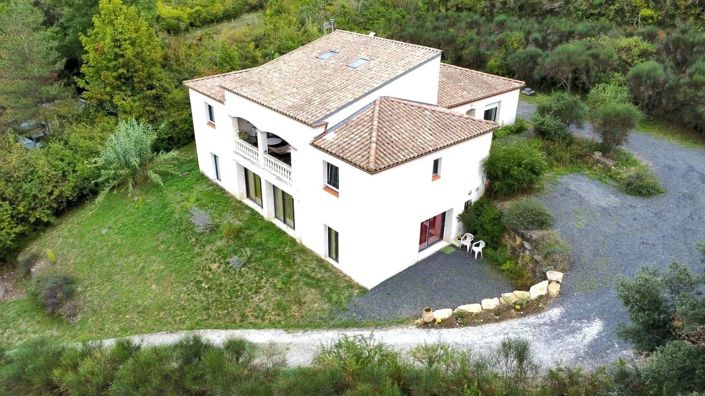 Image No.1-4 Bed House for sale