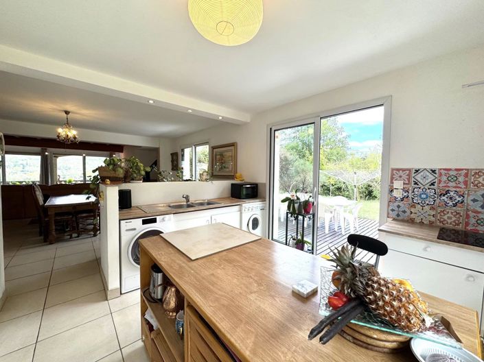 Image No.10-4 Bed House for sale