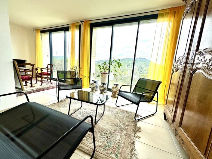 Image No.16-4 Bed House for sale