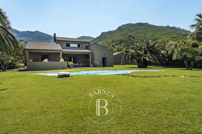 Image No.7-4 Bed House for sale