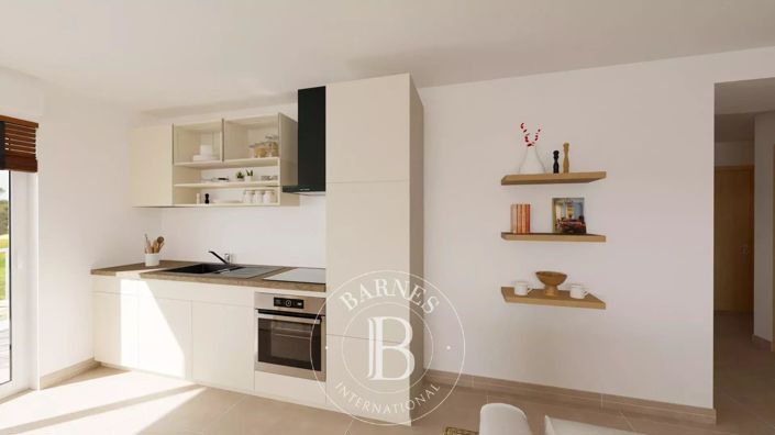 Image No.10-3 Bed Apartment for sale