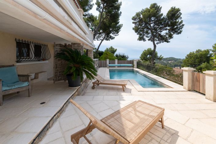 Image No.3-5 Bed House for sale