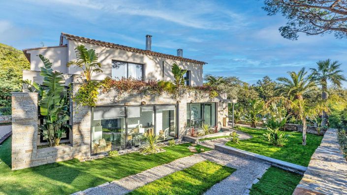 Image No.3-5 Bed House for sale