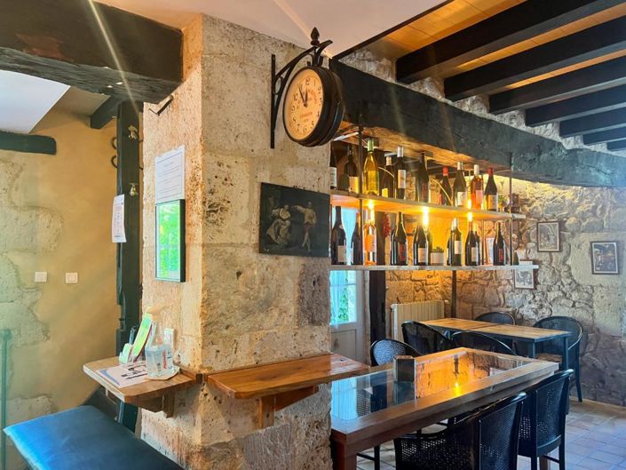 Image No.9-13 Bed Property for sale