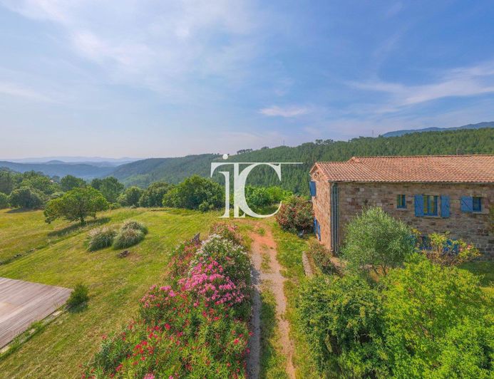 Image No.16-6 Bed House for sale