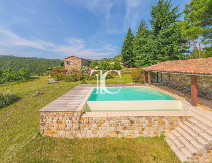 Image No.2-6 Bed House for sale