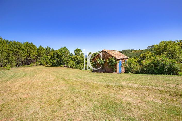 Image No.30-6 Bed House for sale