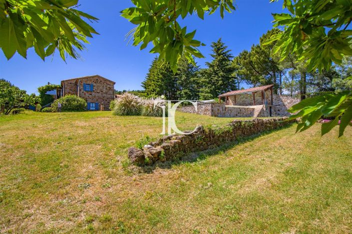 Image No.31-6 Bed House for sale