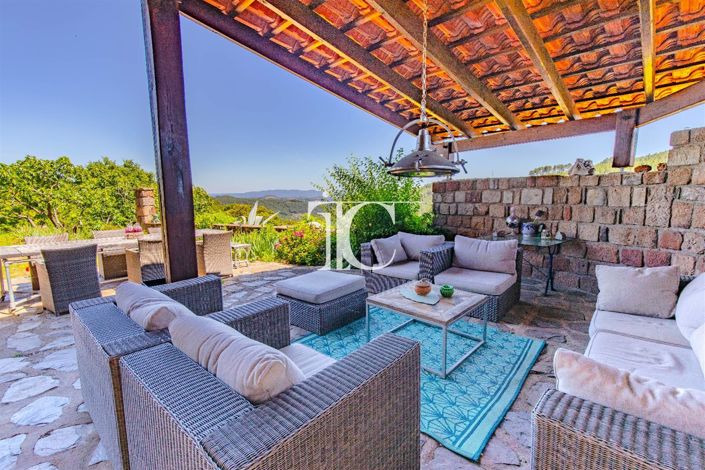 Image No.39-6 Bed House for sale