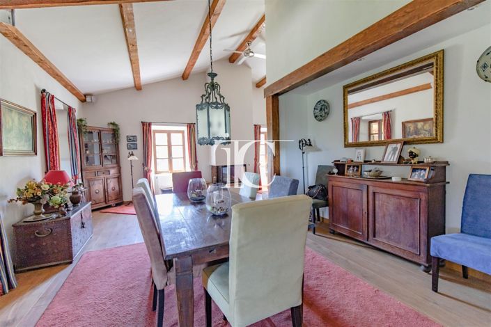 Image No.6-6 Bed House for sale