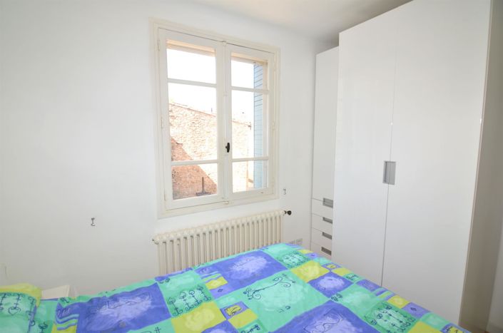 Image No.18-3 Bed House for sale