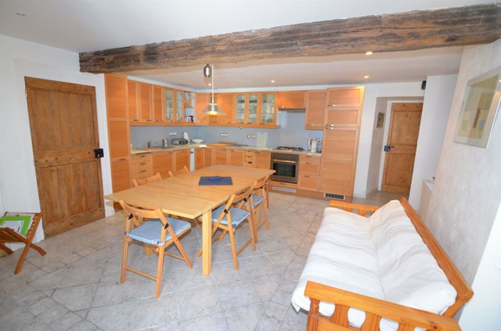 Image No.8-3 Bed House for sale