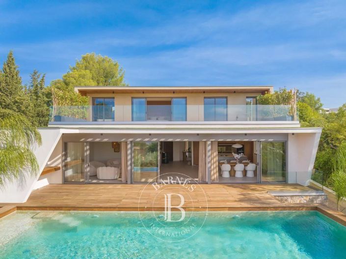 Image No.2-5 Bed House for sale