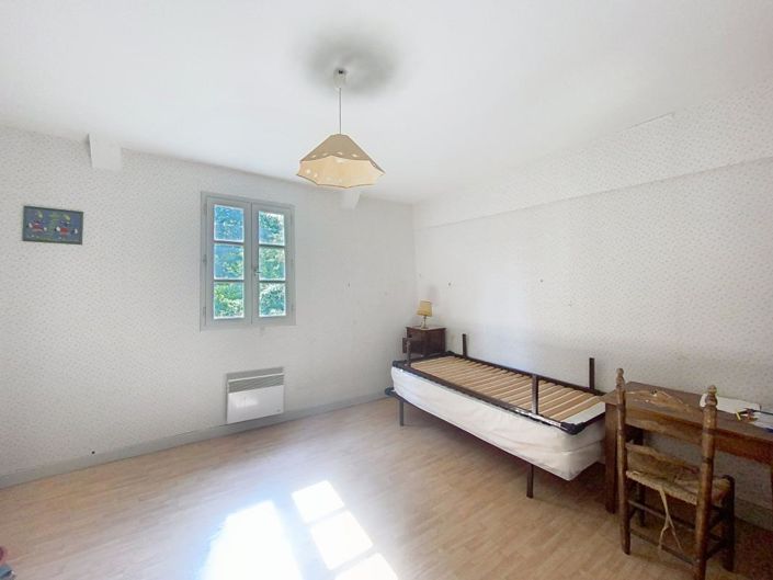 Image No.14-7 Bed House for sale