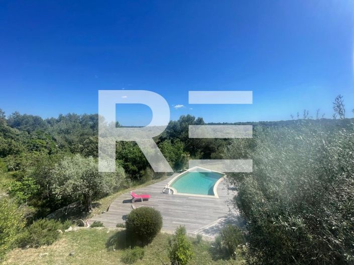 Image No.10-4 Bed House for sale