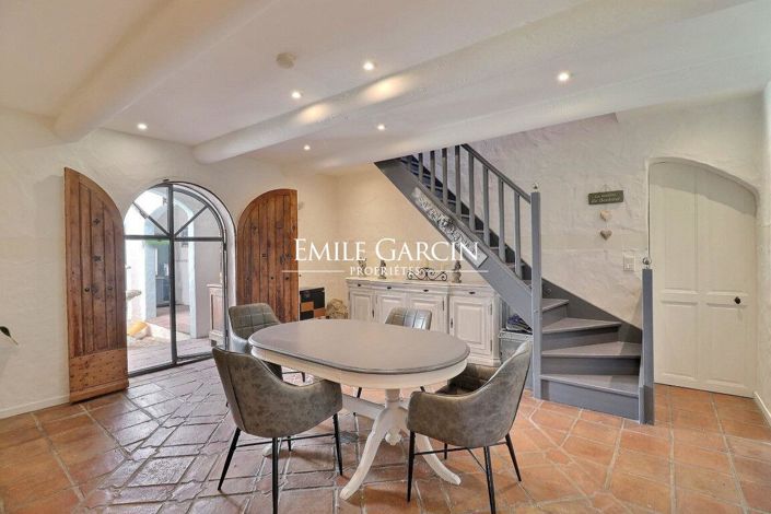 Image No.6-14 Bed House for sale