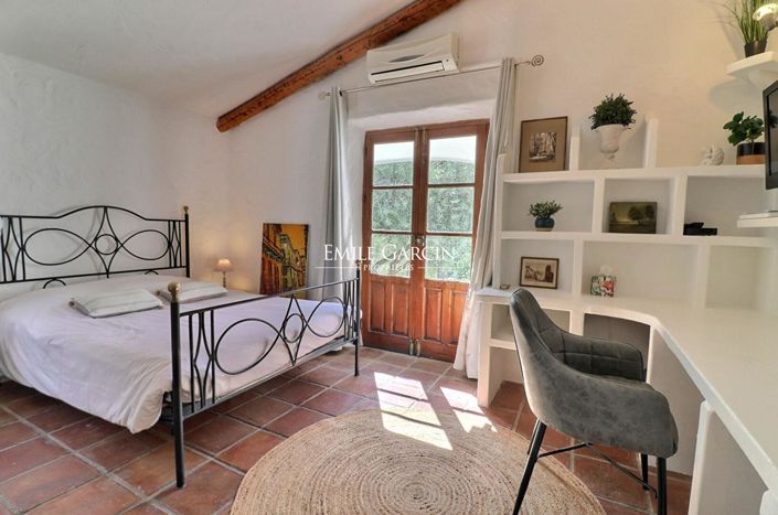 Image No.9-14 Bed House for sale