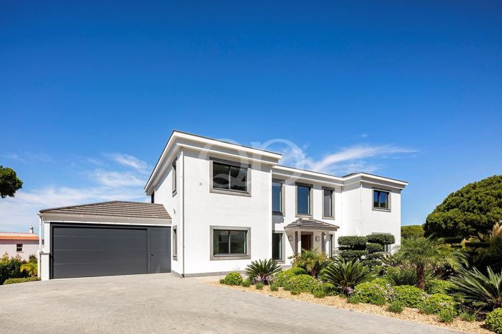 Image No.15-4 Bed House for sale