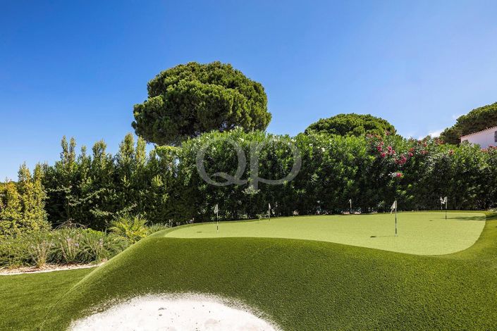 Image No.16-4 Bed House for sale